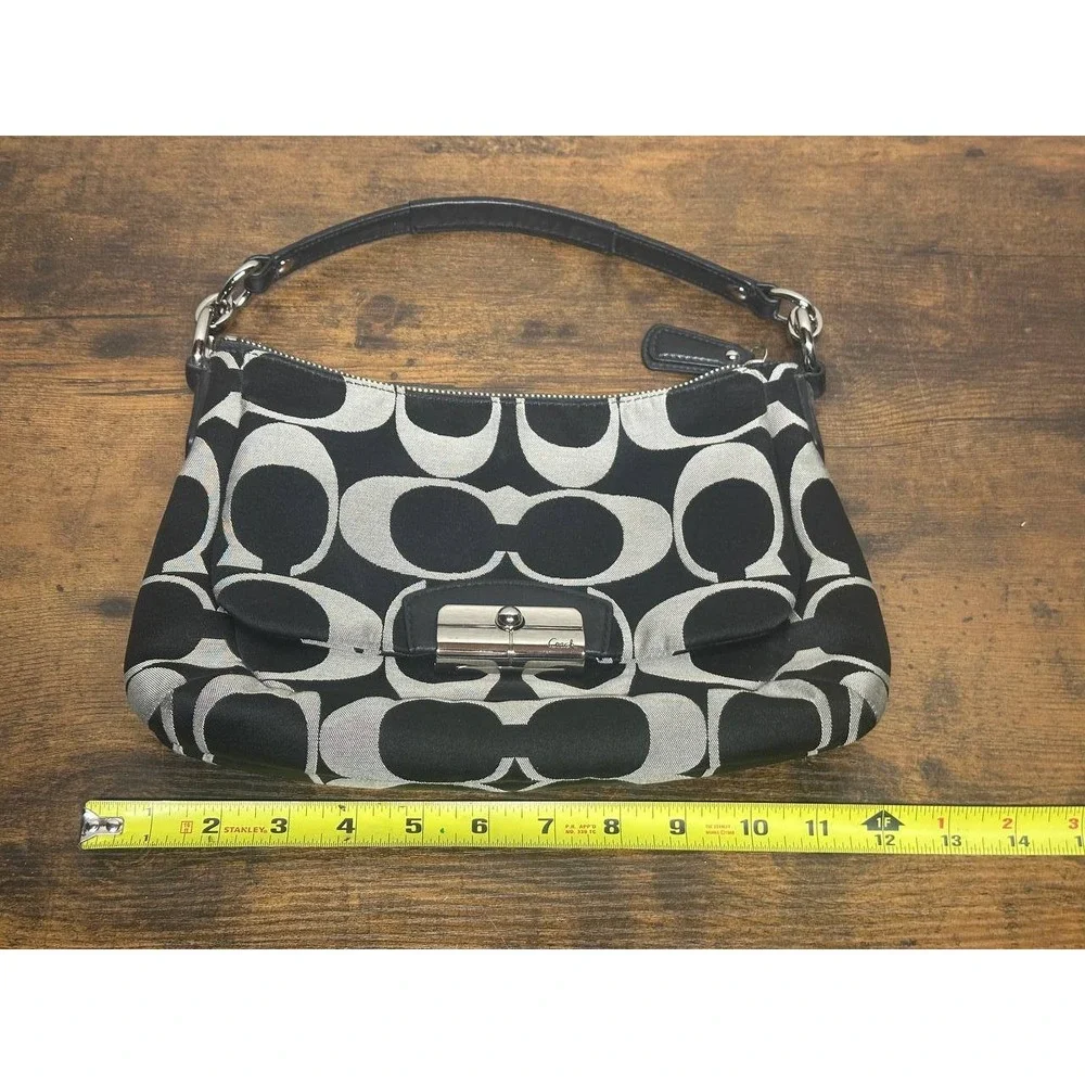 Coach Signature C Taylor Hobo Bag Black Grey Jacquard F22302 - 031 (25)